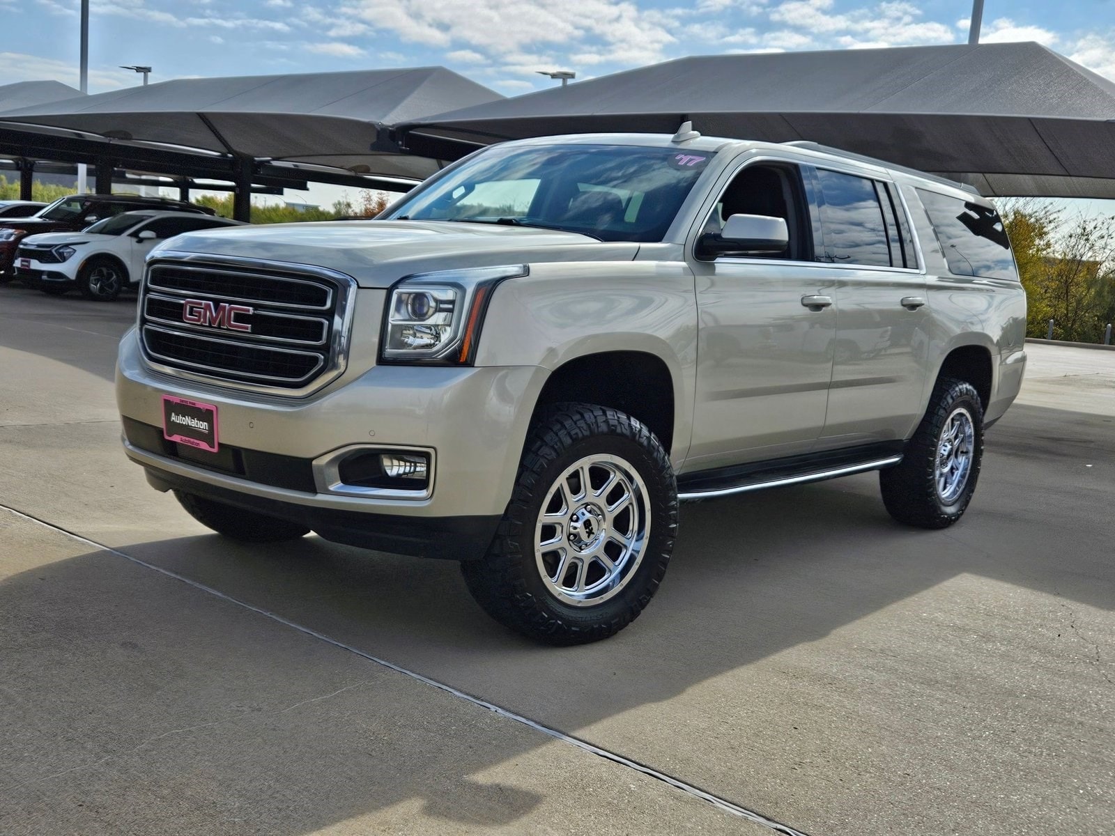 2017 GMC Yukon XL SLT's photo