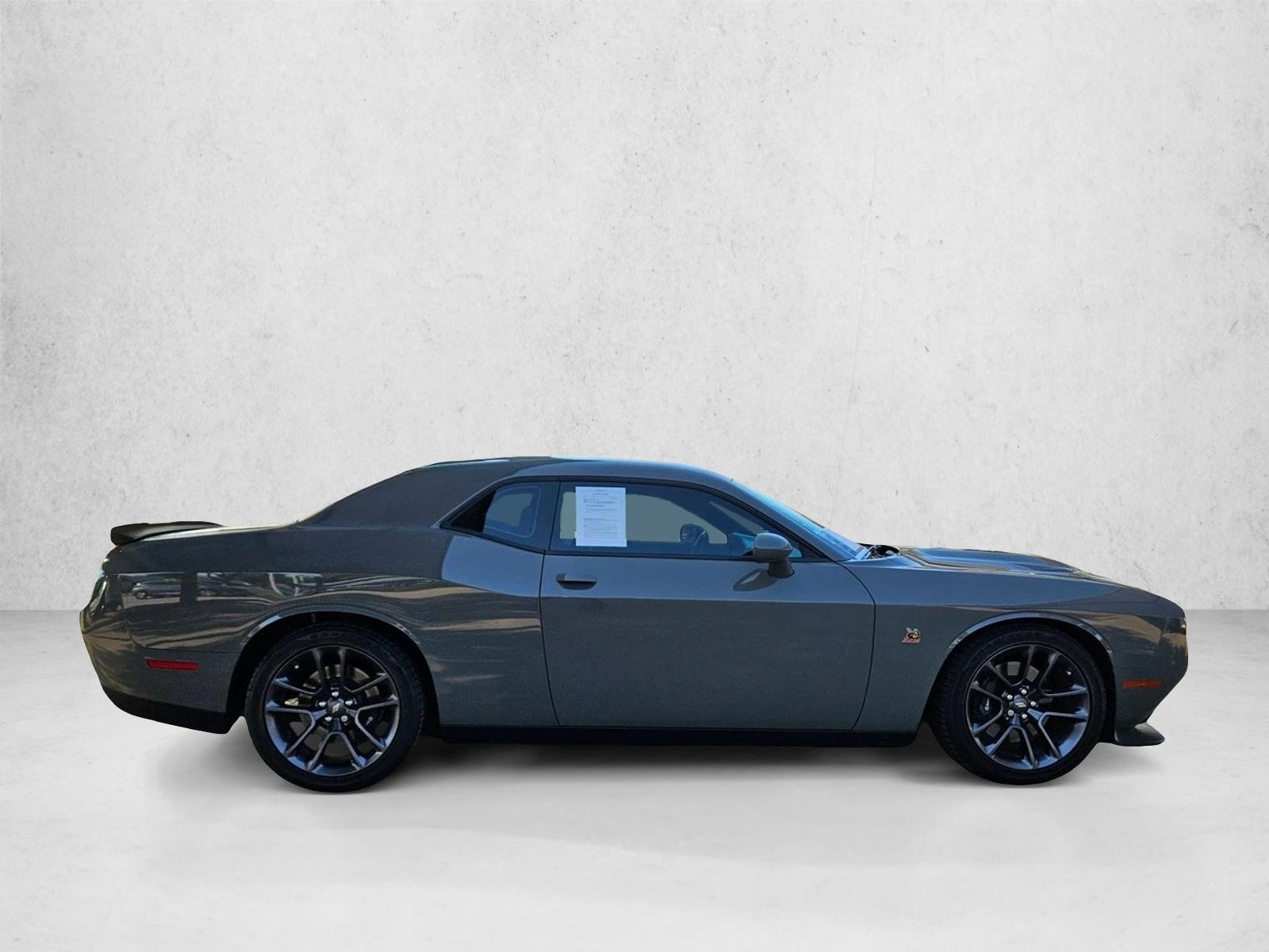 2023 Dodge Challenger R/T Scat Pack photo 4