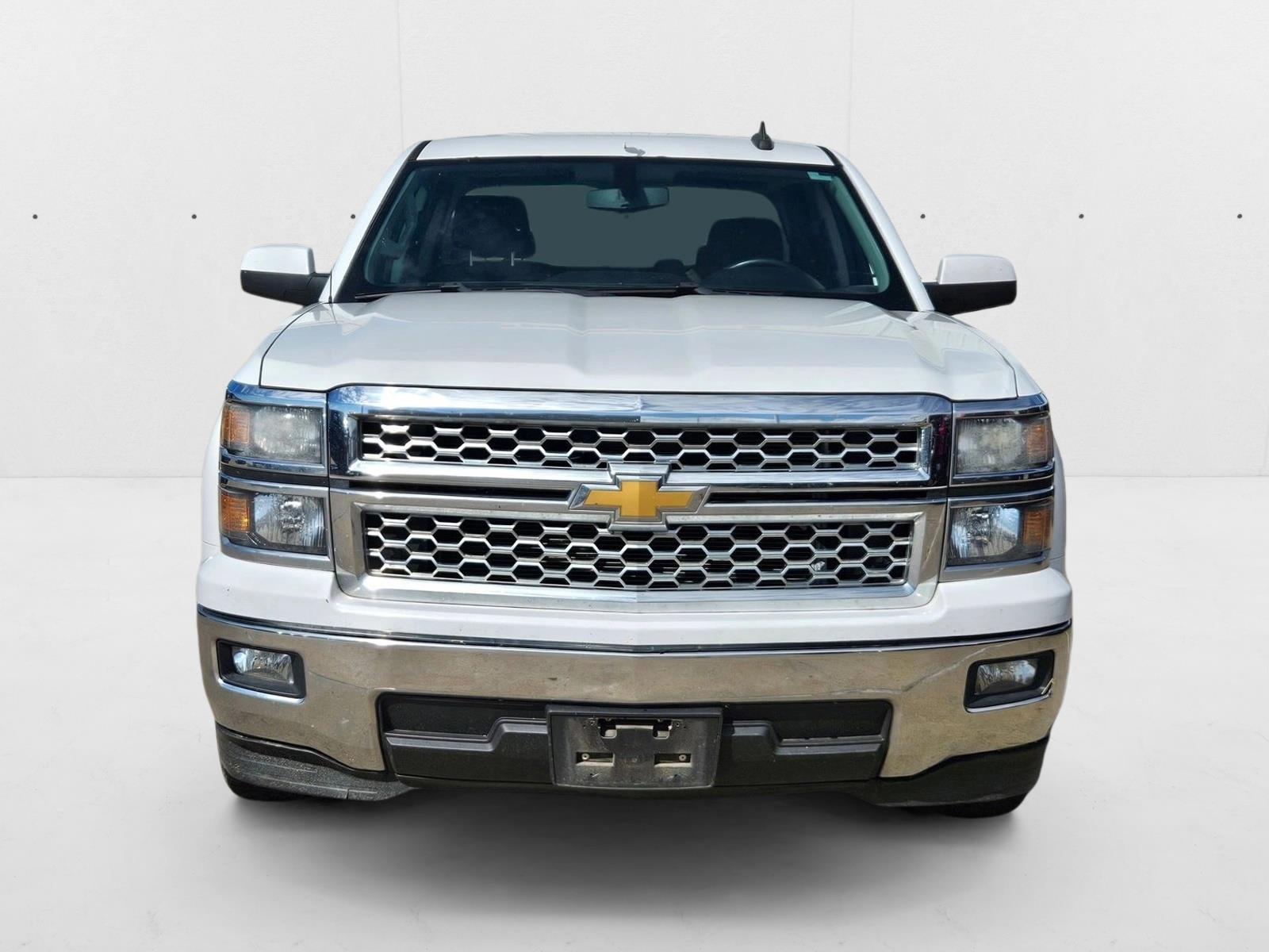 2015 Chevrolet Silverado 1500 LT photo 2