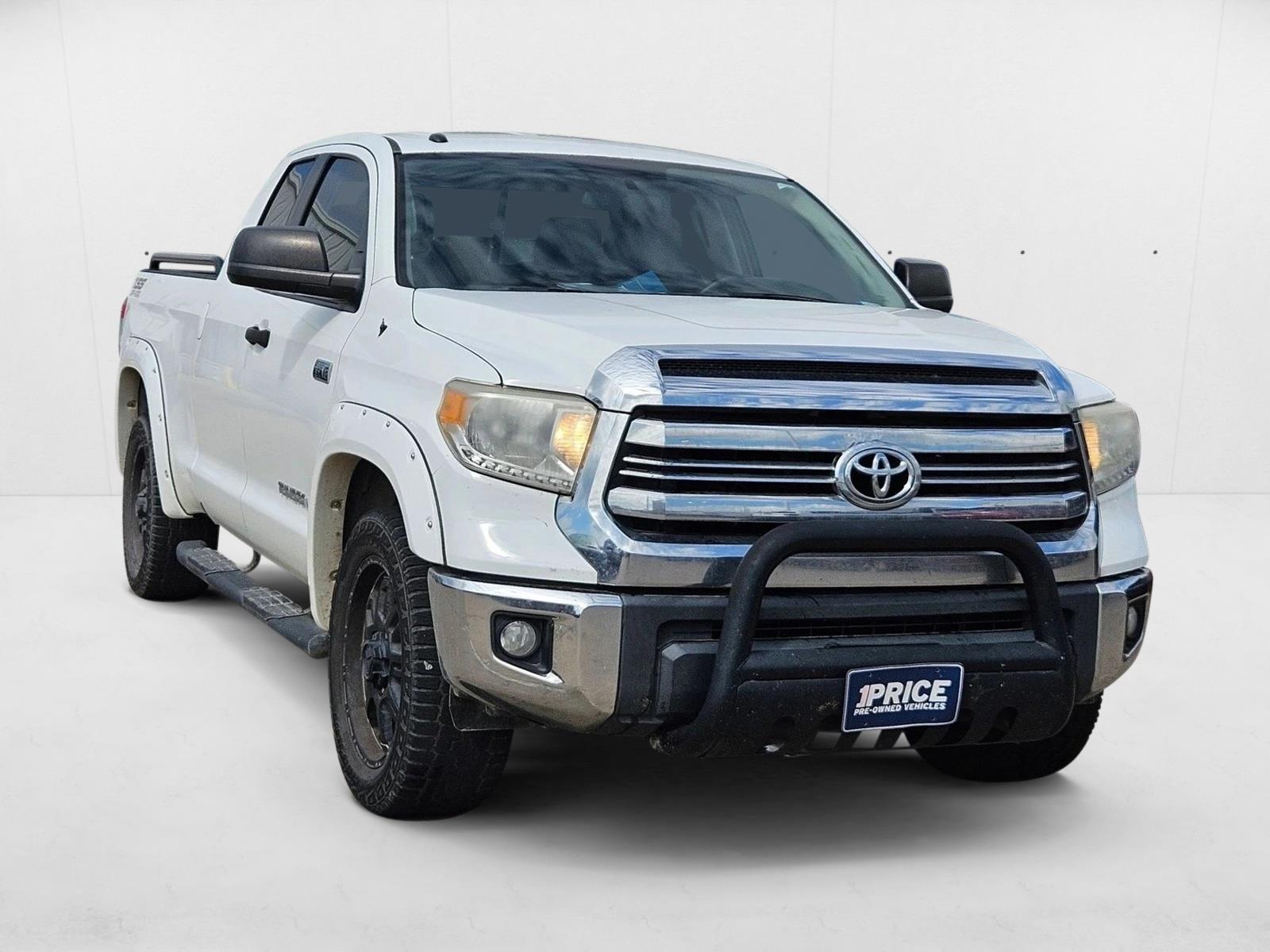 2016 Toyota Tundra SR5 photo 3