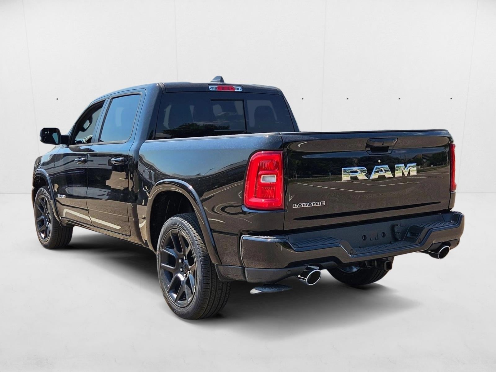 2026 RAM 1500 Laramie - Photo 9