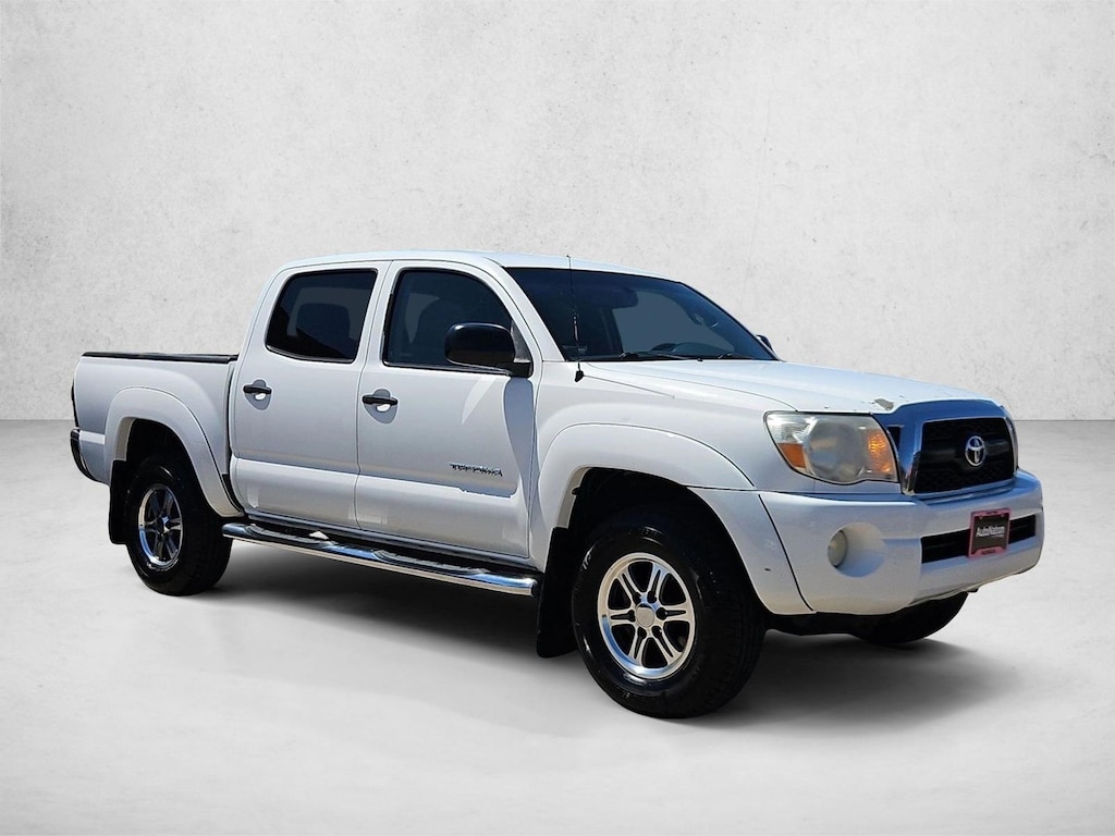 Used 2011 Toyota Tacoma PreRunner Crew Cab Pickup