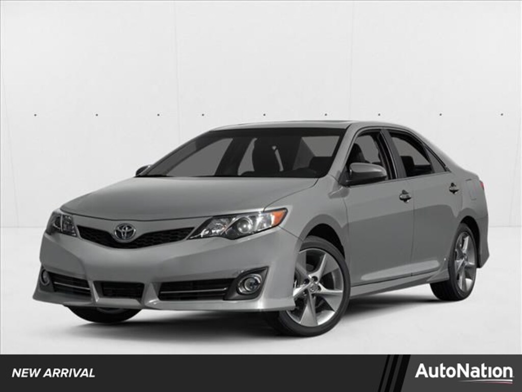 Used 2014 Toyota Camry SE 4dr Car