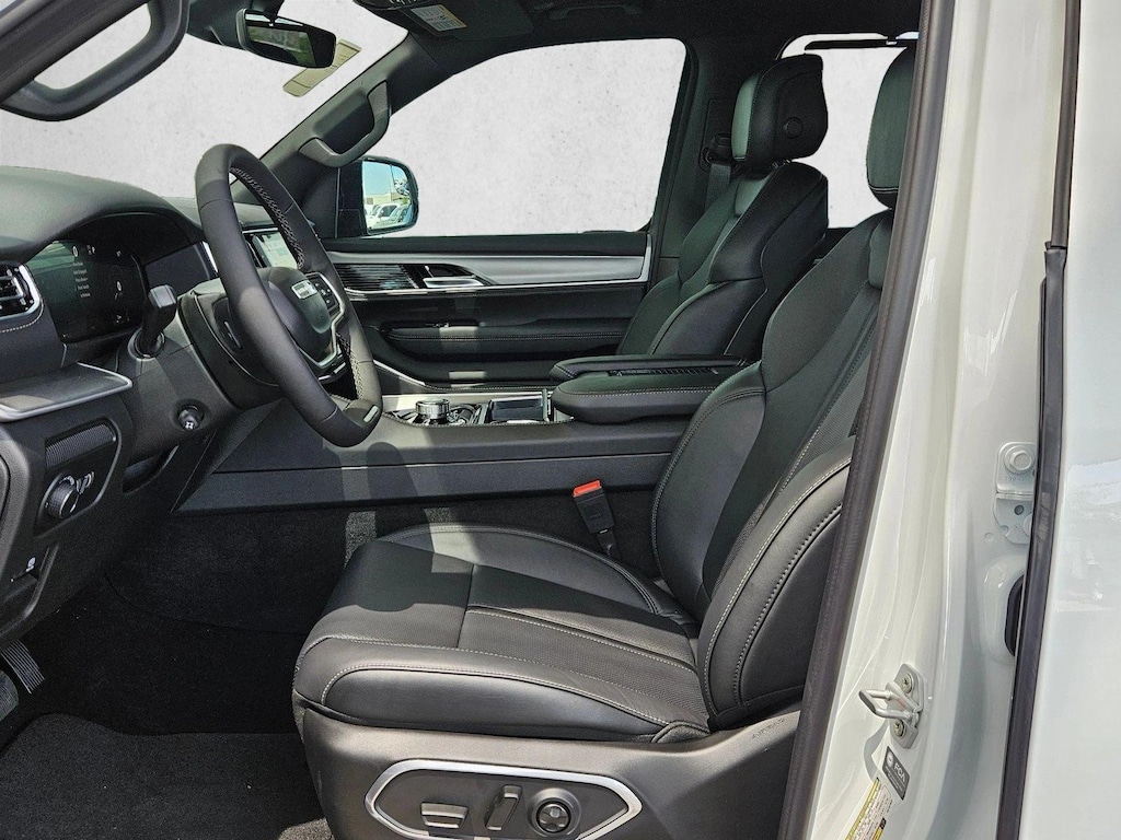New 2026 Jeep Grand Wagoneer Limited Reserve SUV