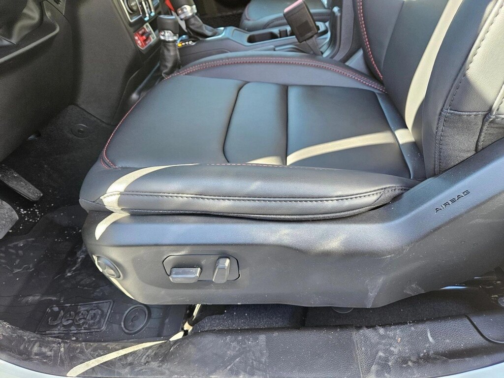 New 2026 Jeep Wrangler Rubicon X SUV