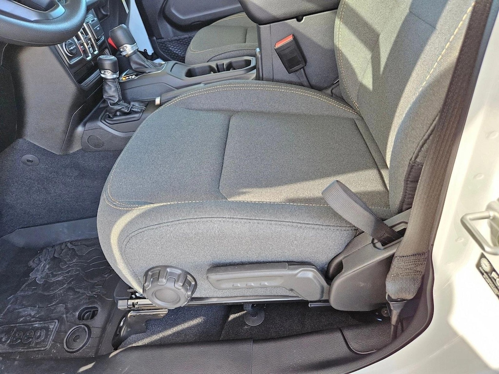 New 2026 Jeep Gladiator Sport Truck Crew Cab