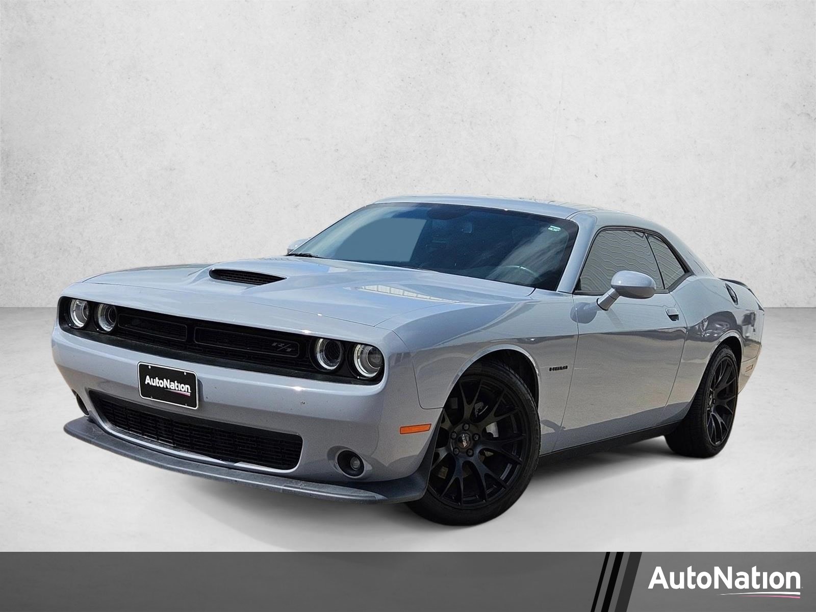 2022 Dodge Challenger R/T's photo