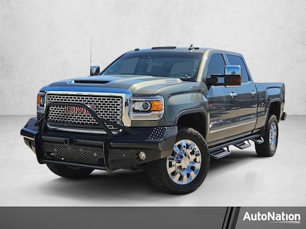 2017 GMC Sierra 2500HD Denali Crew Cab Pickup