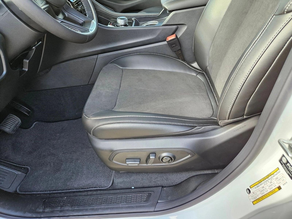 New 2025 Jeep Grand Cherokee Altitude X SUV