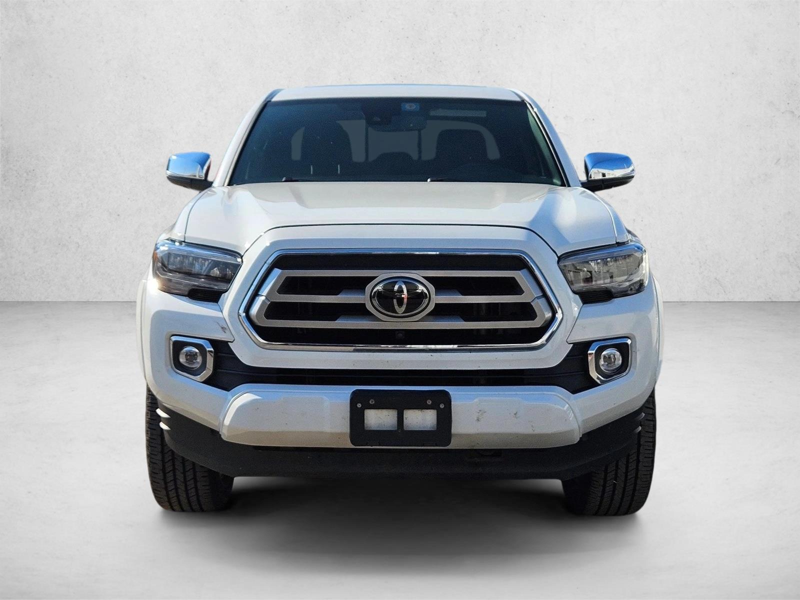 2020 Toyota Tacoma Limited photo 2