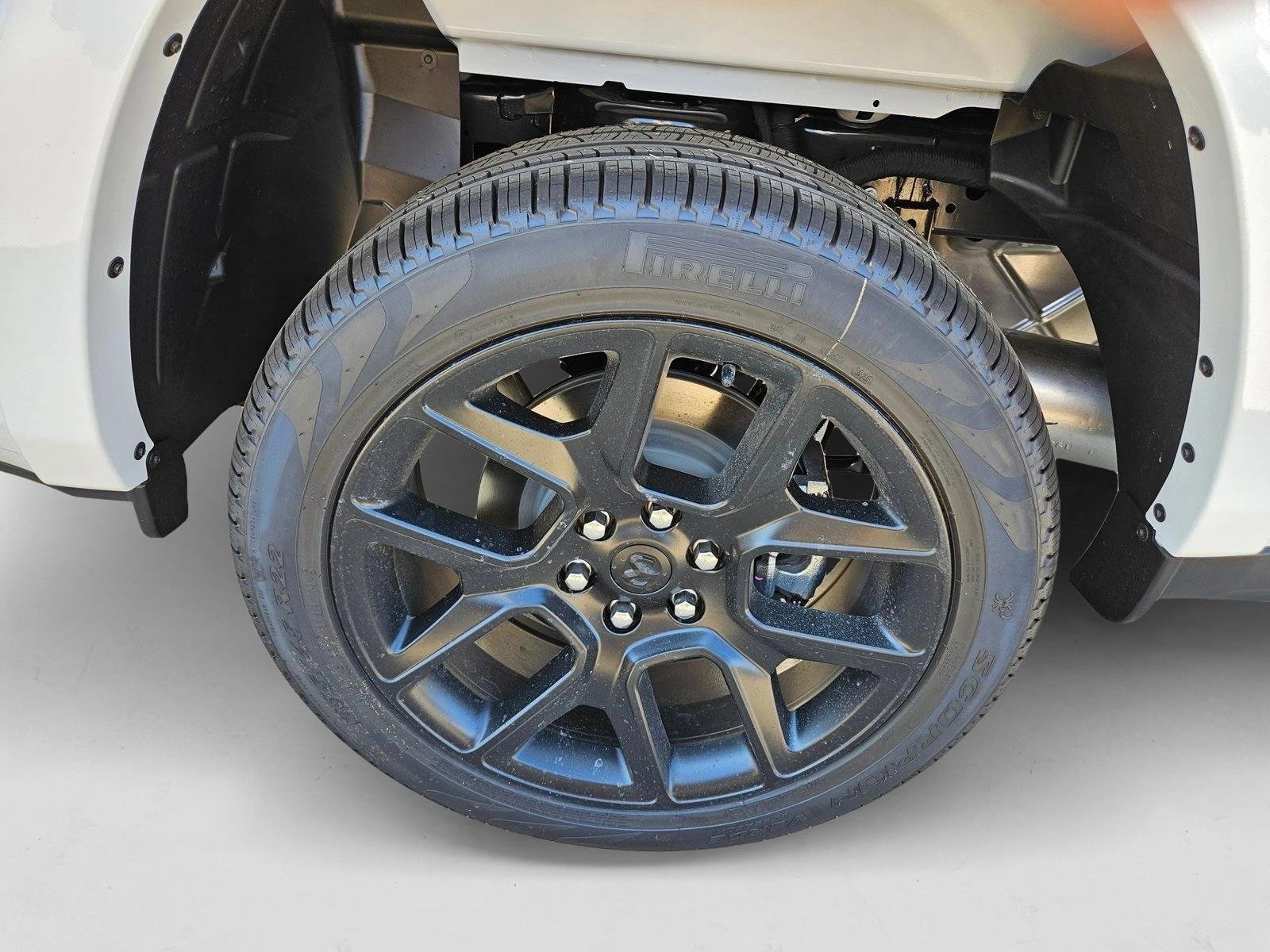 2026 RAM 1500 Laramie - Photo 10