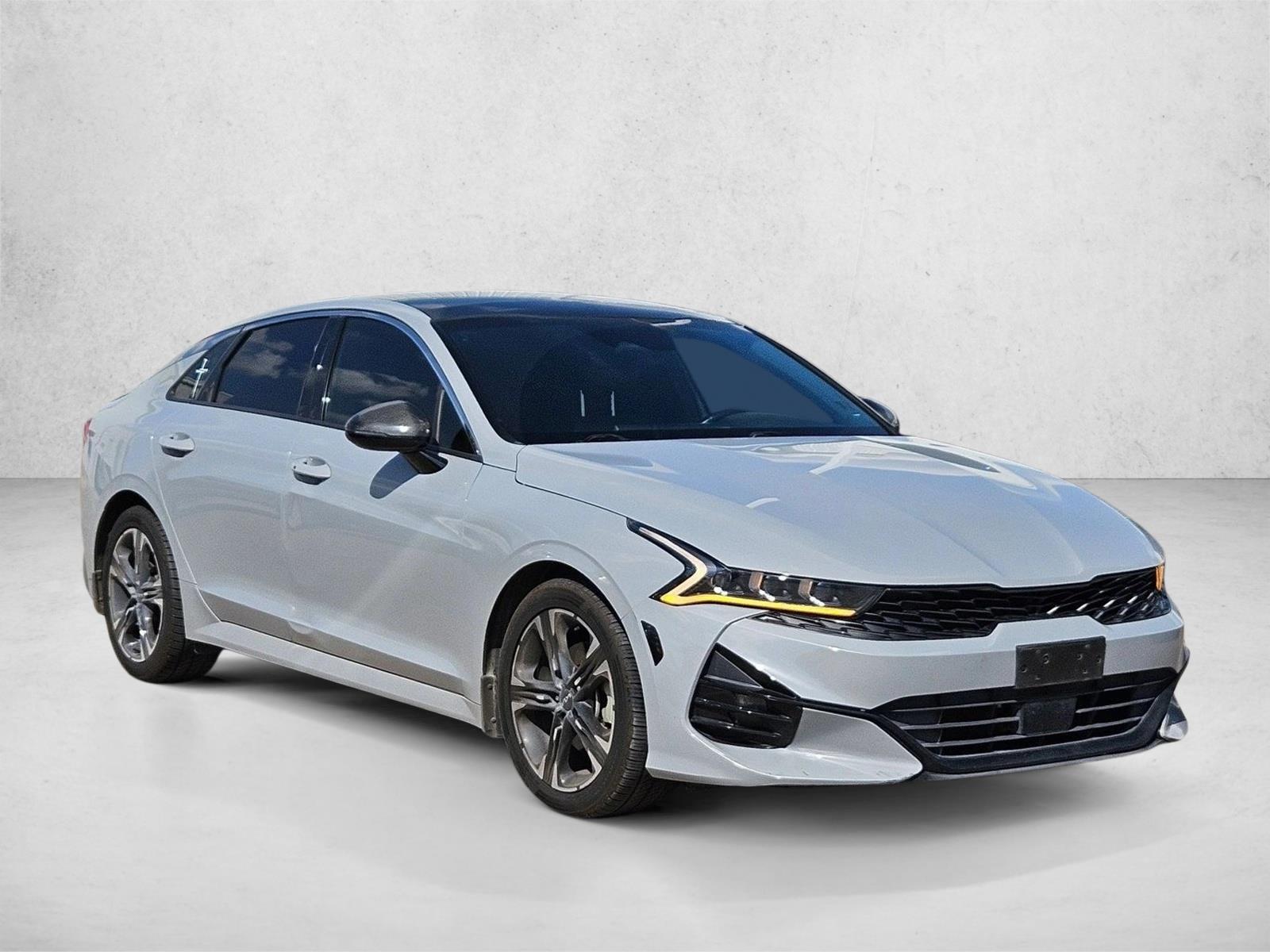 2022 Kia K5 GT-Line photo 3