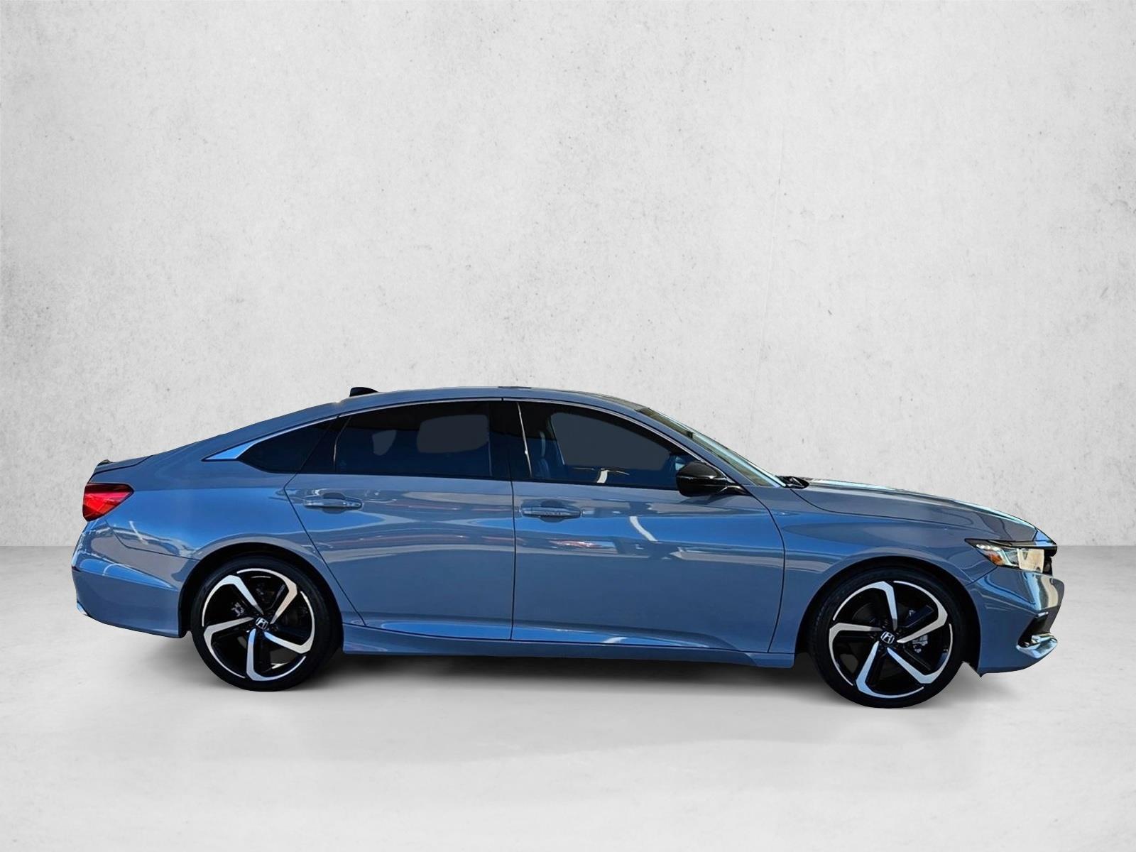 2022 Honda Accord Sport photo 4