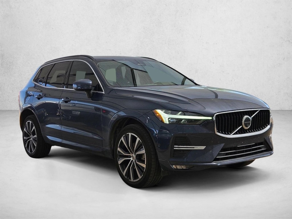 Used 2022 Volvo XC60 Momentum Sport Utility