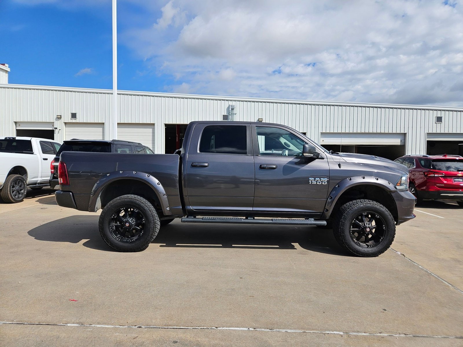 2014 Ram 1500 Sport photo 4