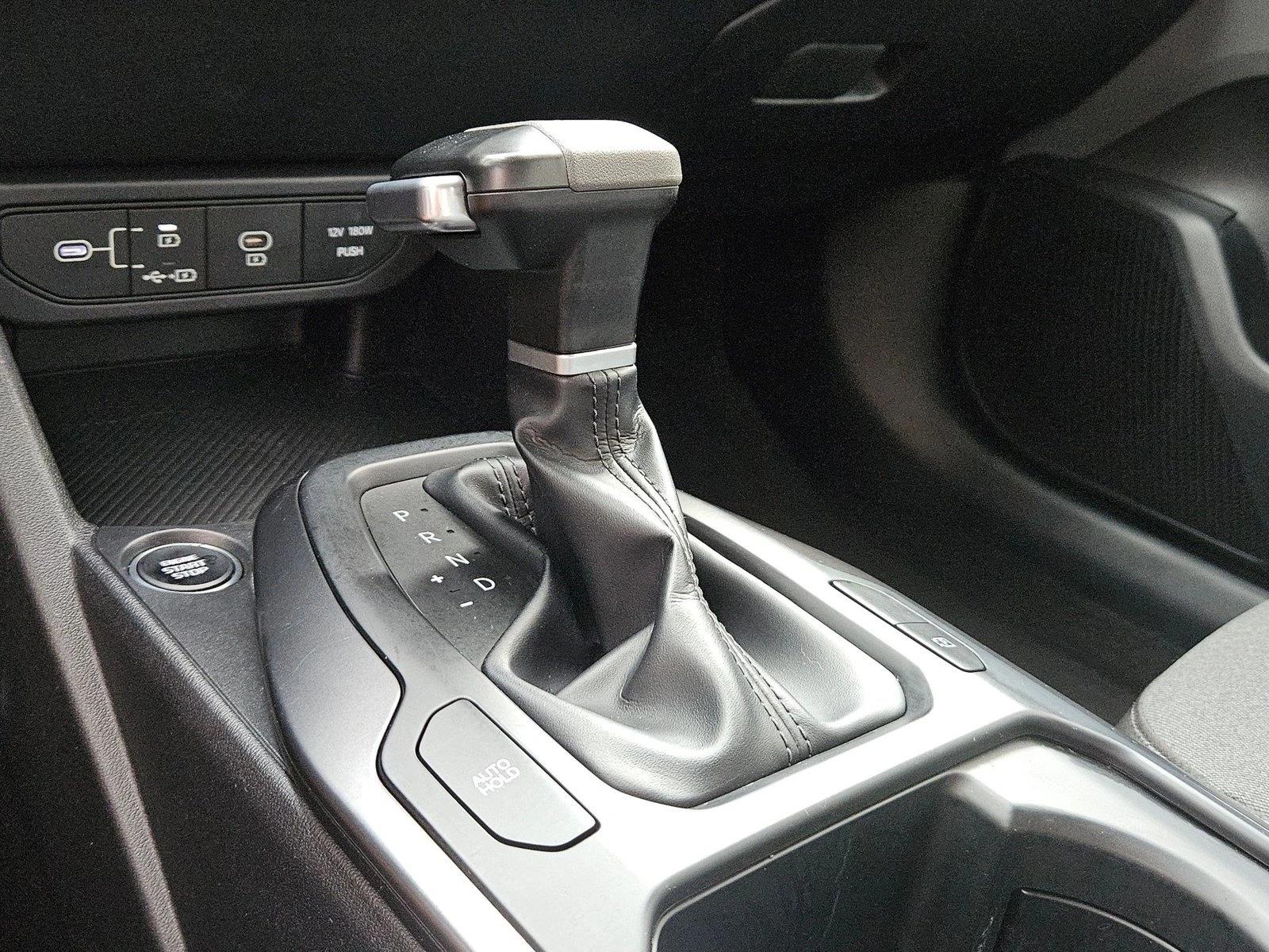 2025 Kia K4 LXS - Photo 8