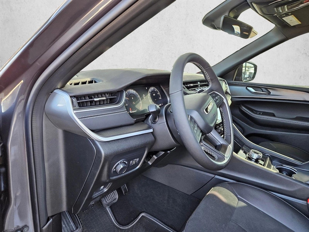 New 2025 Jeep Grand Cherokee Altitude X SUV