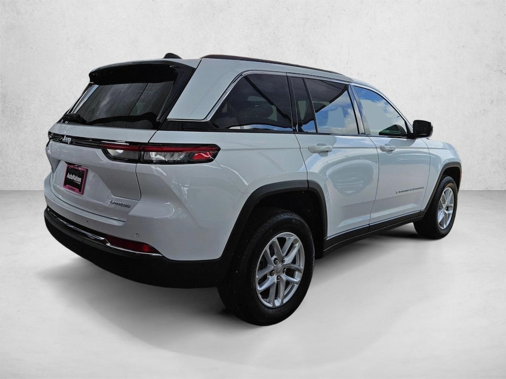 Used 2025 Jeep Grand Cherokee Laredo X Sport Utility