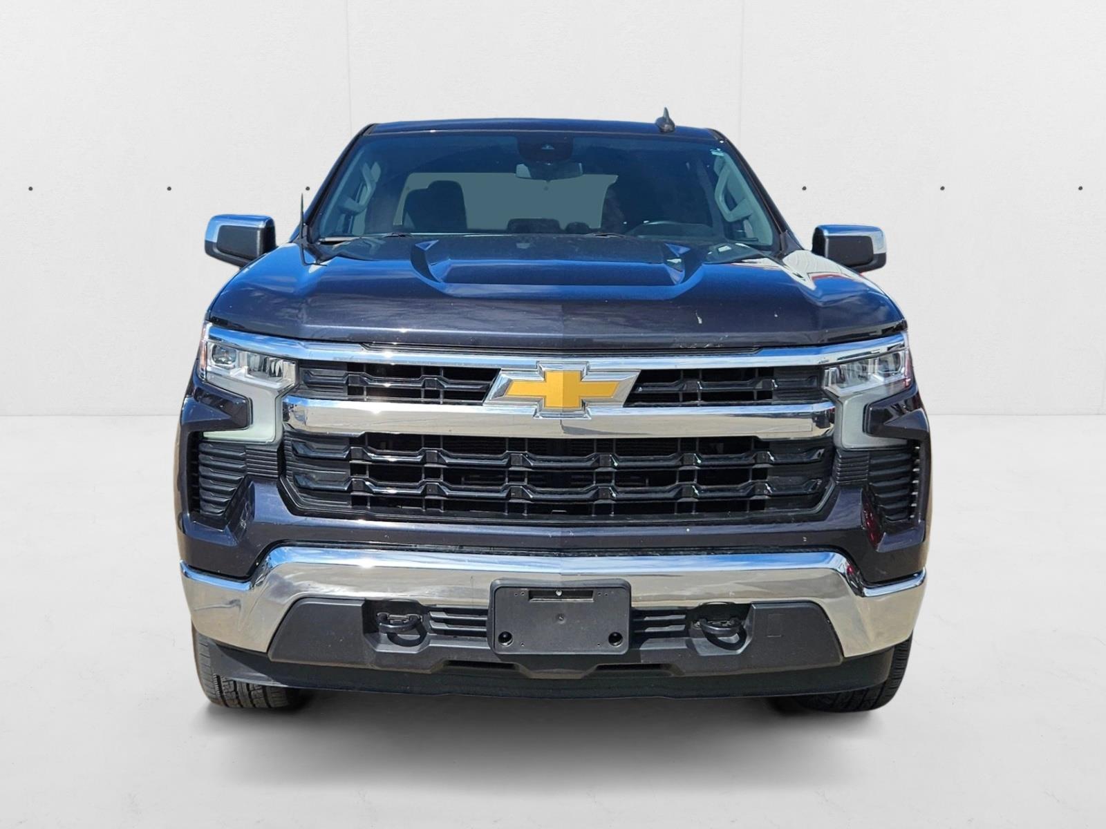 2023 Chevrolet Silverado 1500 LT photo 2