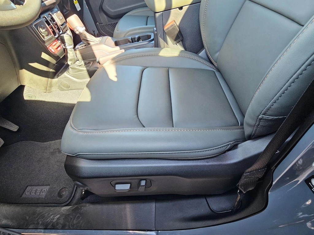 New 2026 Jeep Gladiator Mojave X Truck Crew Cab