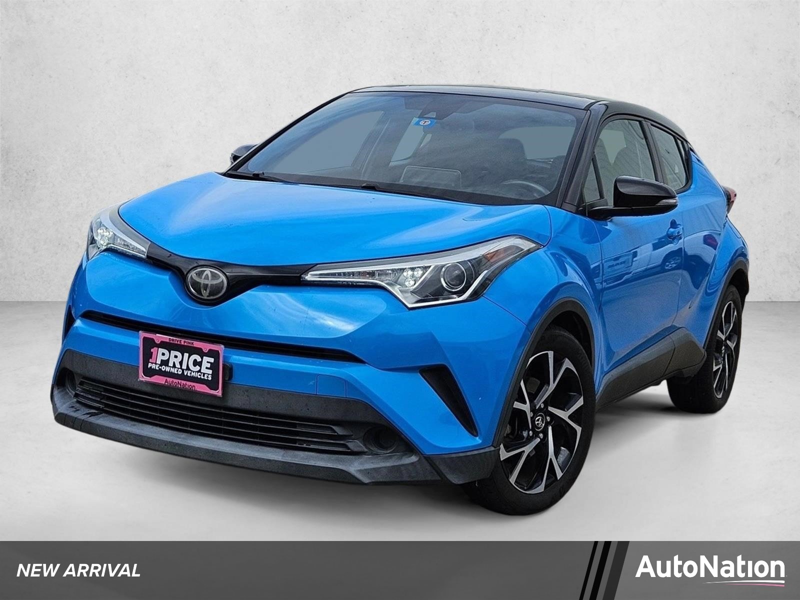 2019 Toyota C-HR XLE's photo
