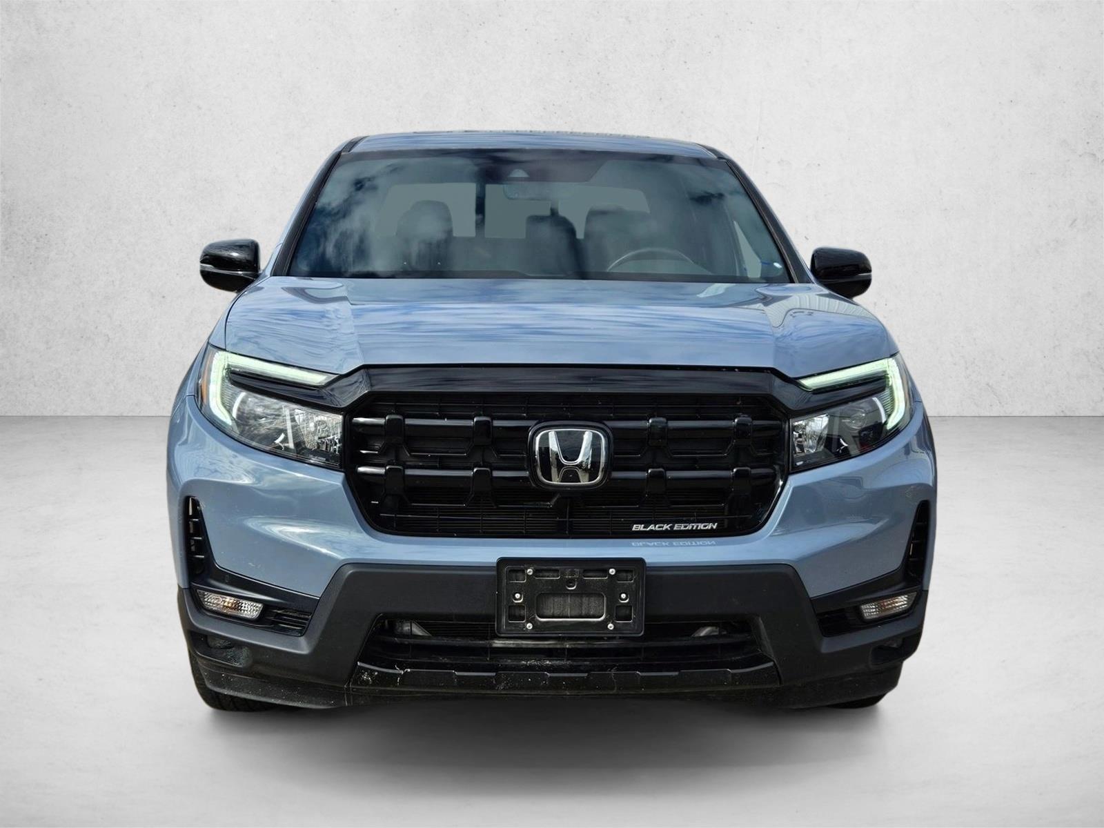 2024 Honda Ridgeline Black Edition photo 2