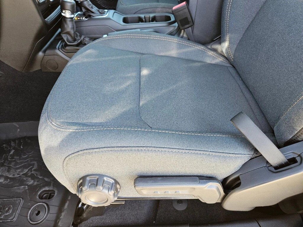 New 2026 Jeep Gladiator Sport Truck Crew Cab