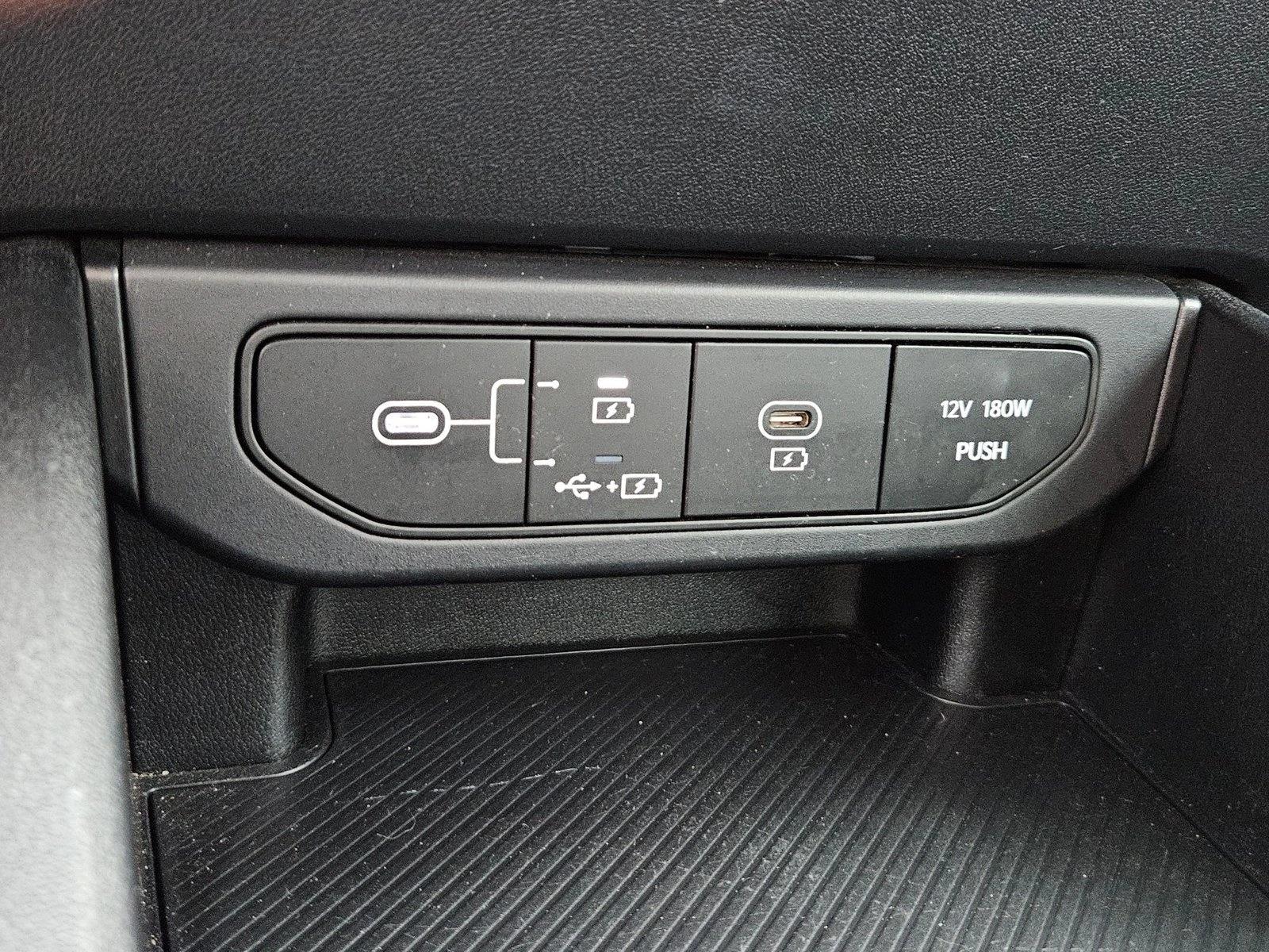 2025 Kia K4 LXS - Photo 23