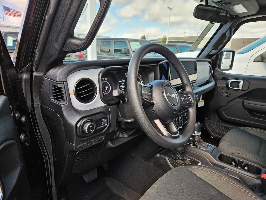 New 2026 Jeep Gladiator Sport Truck Crew Cab