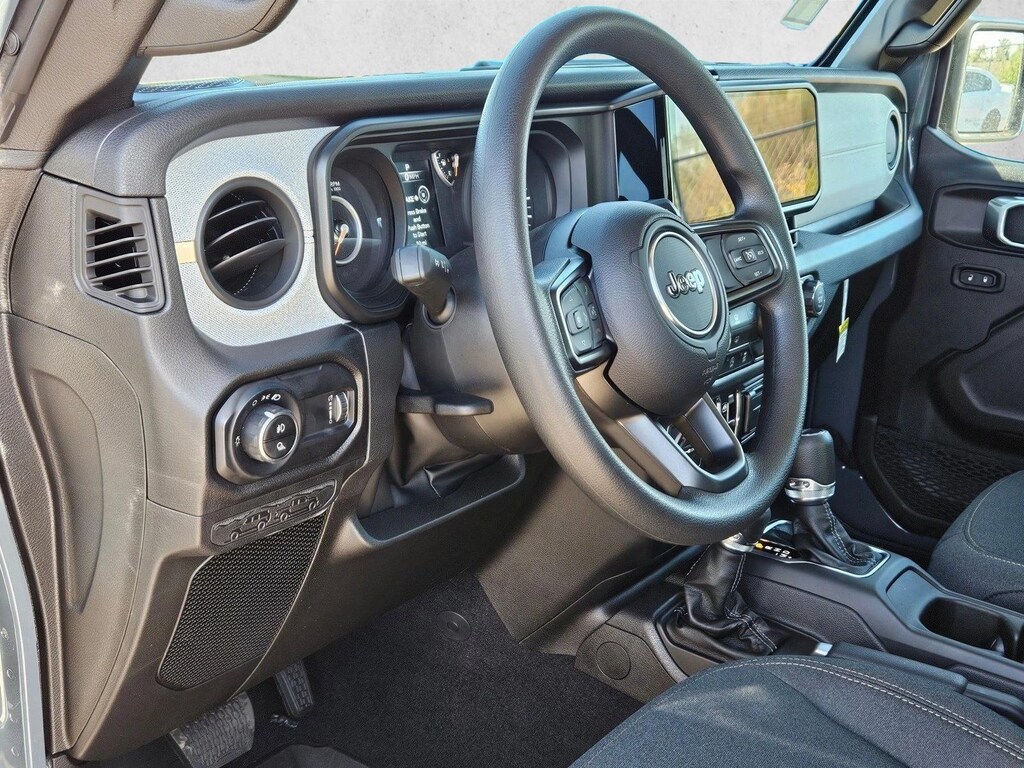 New 2026 Jeep Gladiator Sport Truck Crew Cab