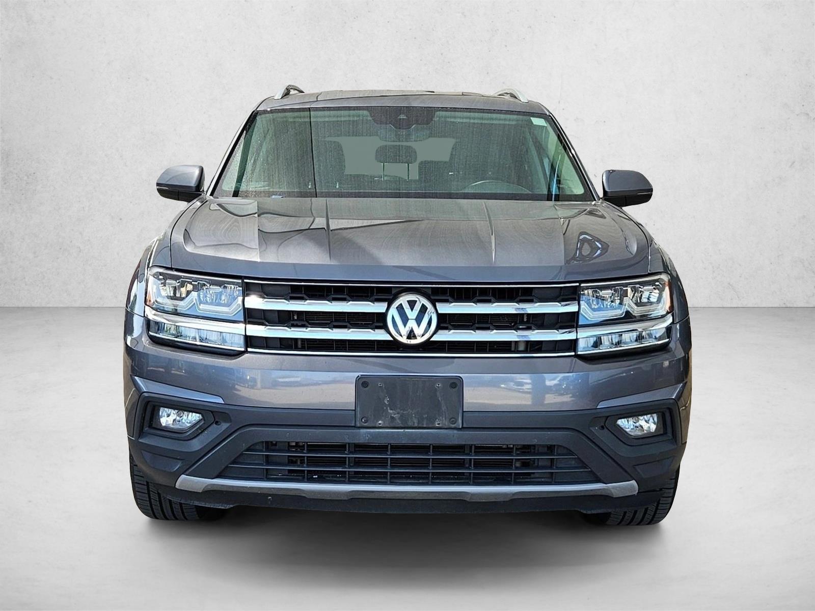 Used 2018 Volkswagen Atlas SE w/Tech with VIN 1V2DR2CA2JC525549 for sale in Fort Worth, TX