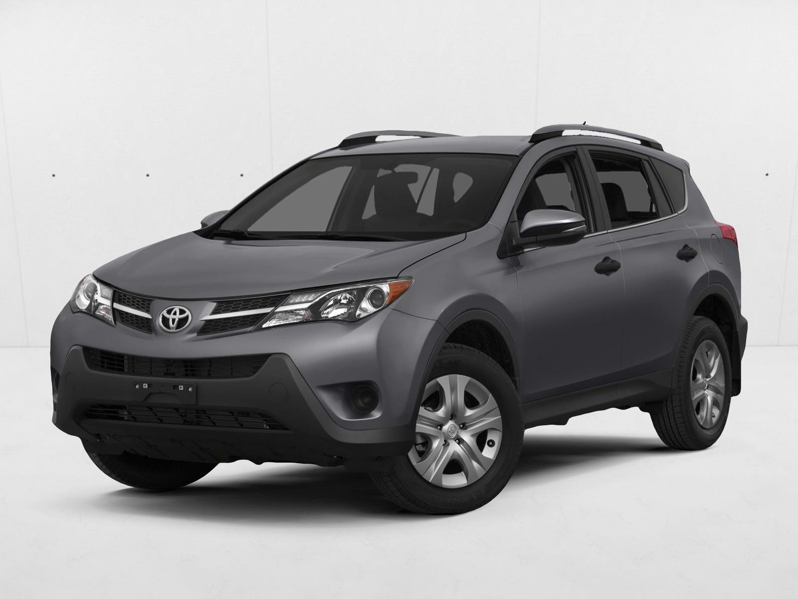 2015 Toyota RAV4 LE's photo