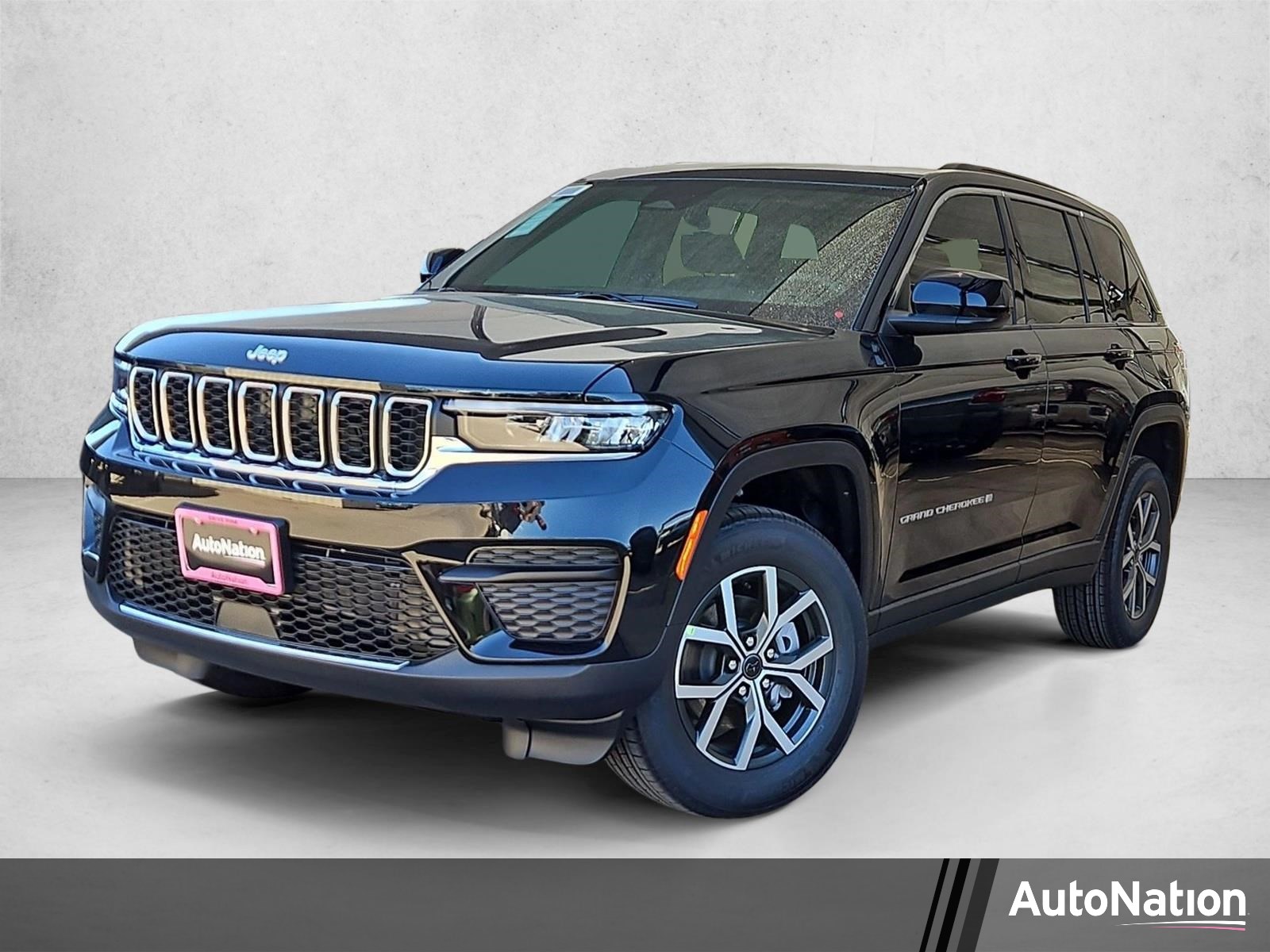 New 2027 Jeep Grand Cherokee Laredo X SUV