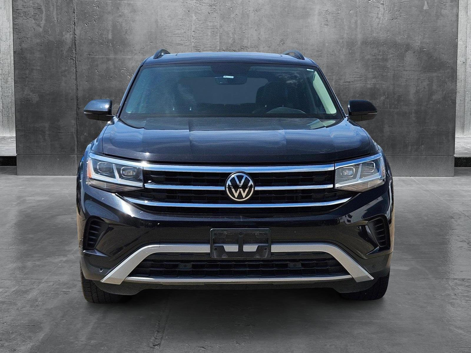 Used 2022 Volkswagen Atlas SE w/Tech with VIN 1V2JR2CA8NC510272 for sale in Fort Worth, TX