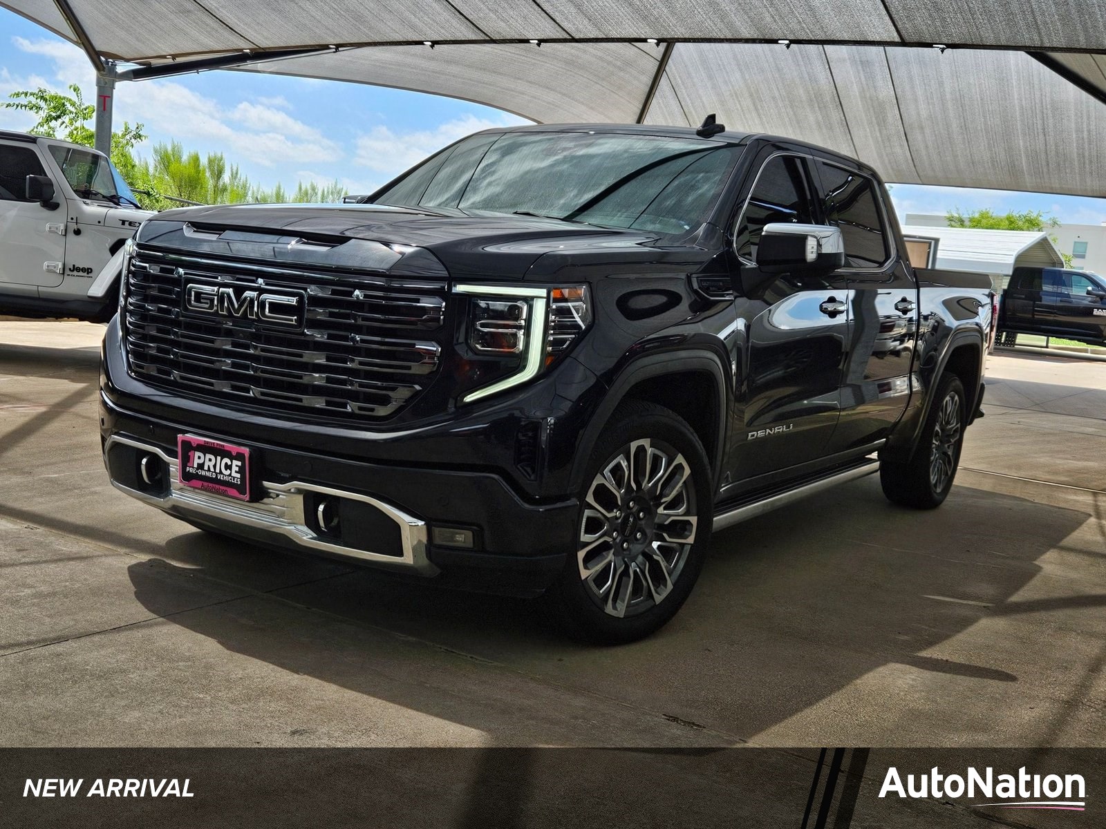 2023 GMC Sierra 4WD Crew Cab Short Box Denali Ultimate's photo