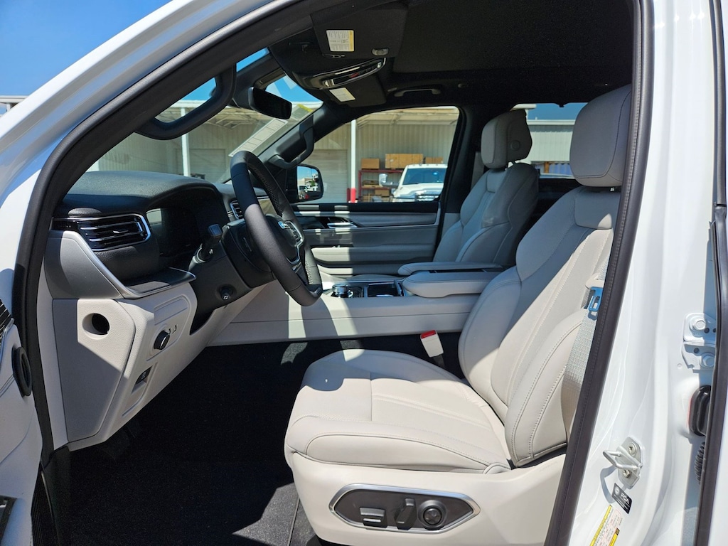 New 2026 Jeep Grand Wagoneer L Limited Altitude SUV