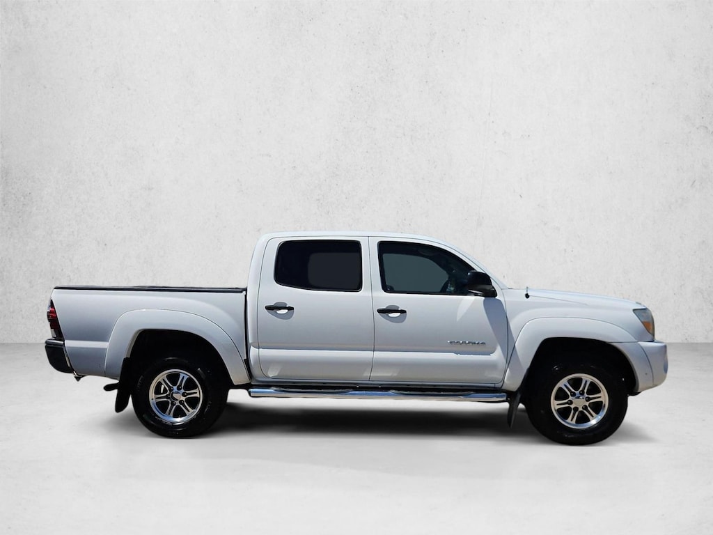 Used 2011 Toyota Tacoma PreRunner Crew Cab Pickup