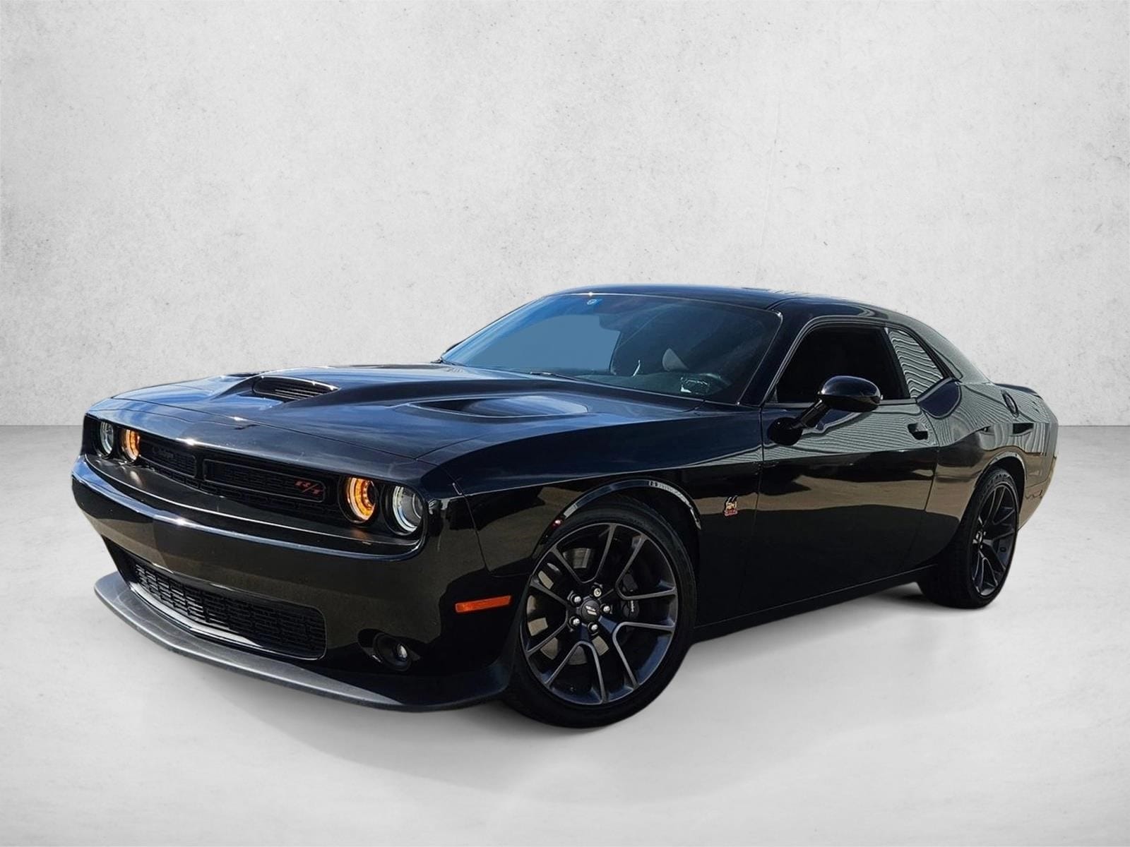 2022 Dodge Challenger R/T's photo