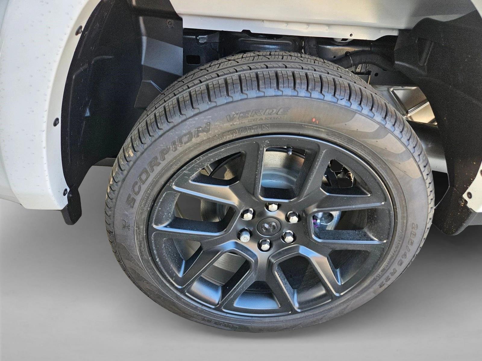 2026 RAM 1500 Laramie - Photo 10