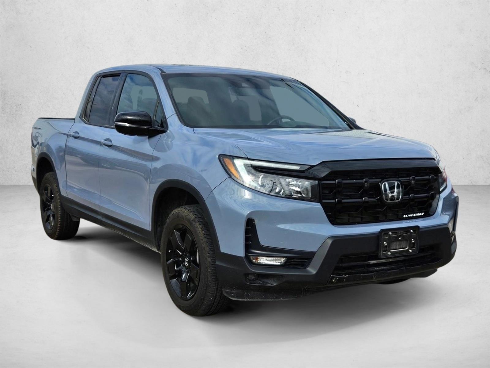 2024 Honda Ridgeline Black Edition photo 3