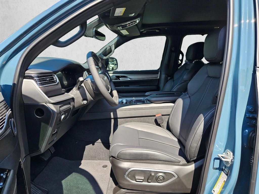 New 2026 Jeep Grand Wagoneer Limited Reserve SUV