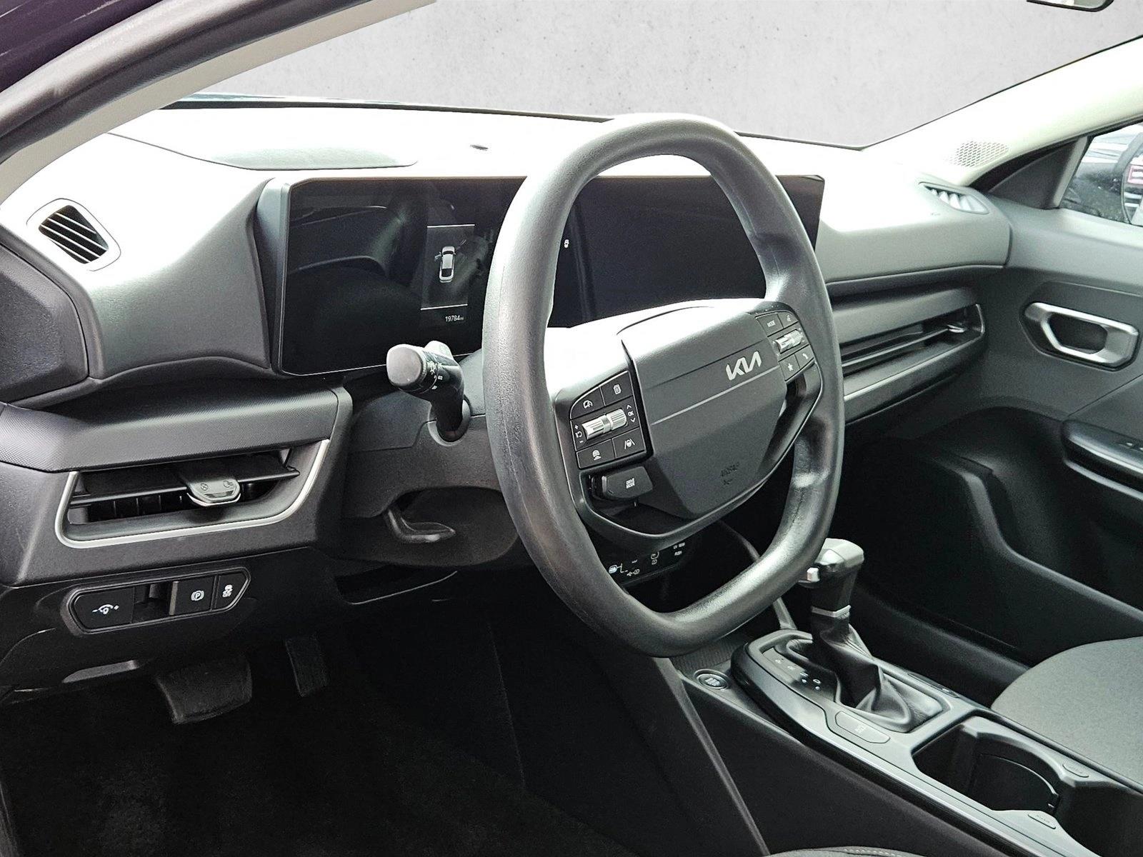 2025 Kia K4 LXS - Photo 7