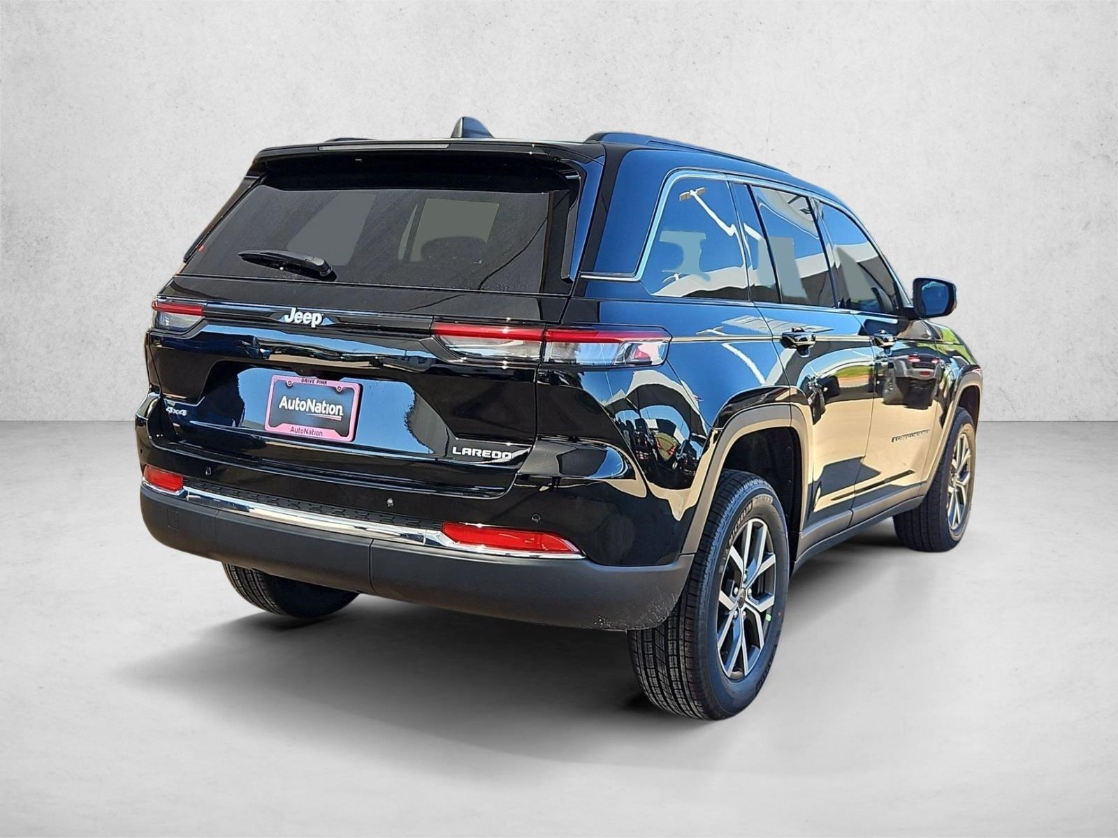 New 2027 Jeep Grand Cherokee Laredo X SUV