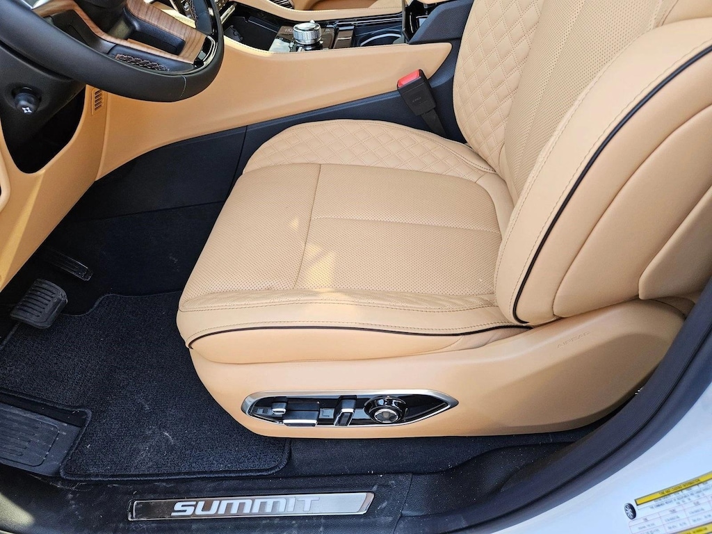 New 2025 Jeep Grand Cherokee Summit Reserve SUV