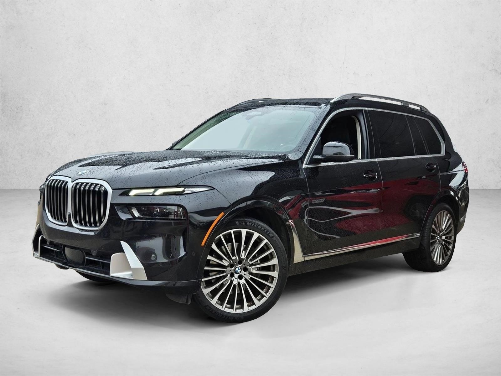 2023 BMW X7 40i's photo