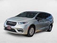 2026 Chrysler Pacifica Select Van Passenger Van