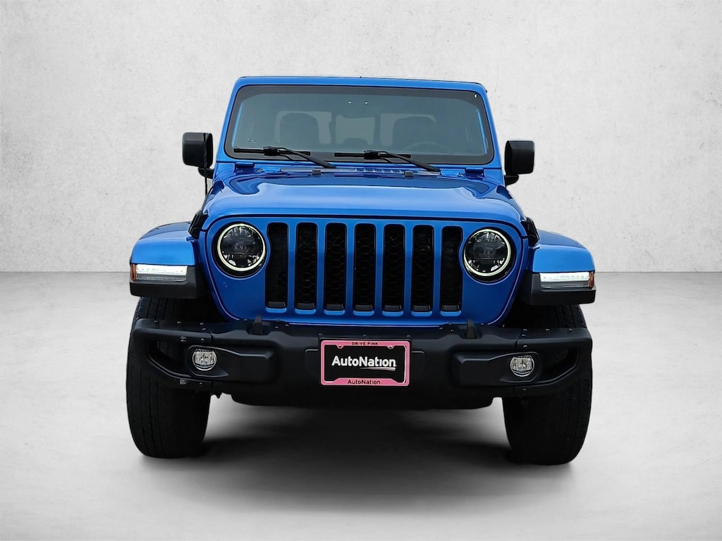 Used 2023 Jeep Gladiator Freedom Crew Cab Pickup