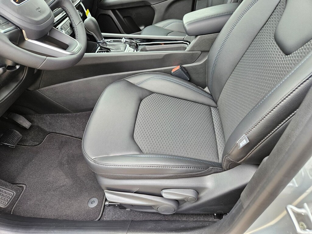 New 2026 Jeep Compass Latitude Altitude SUV