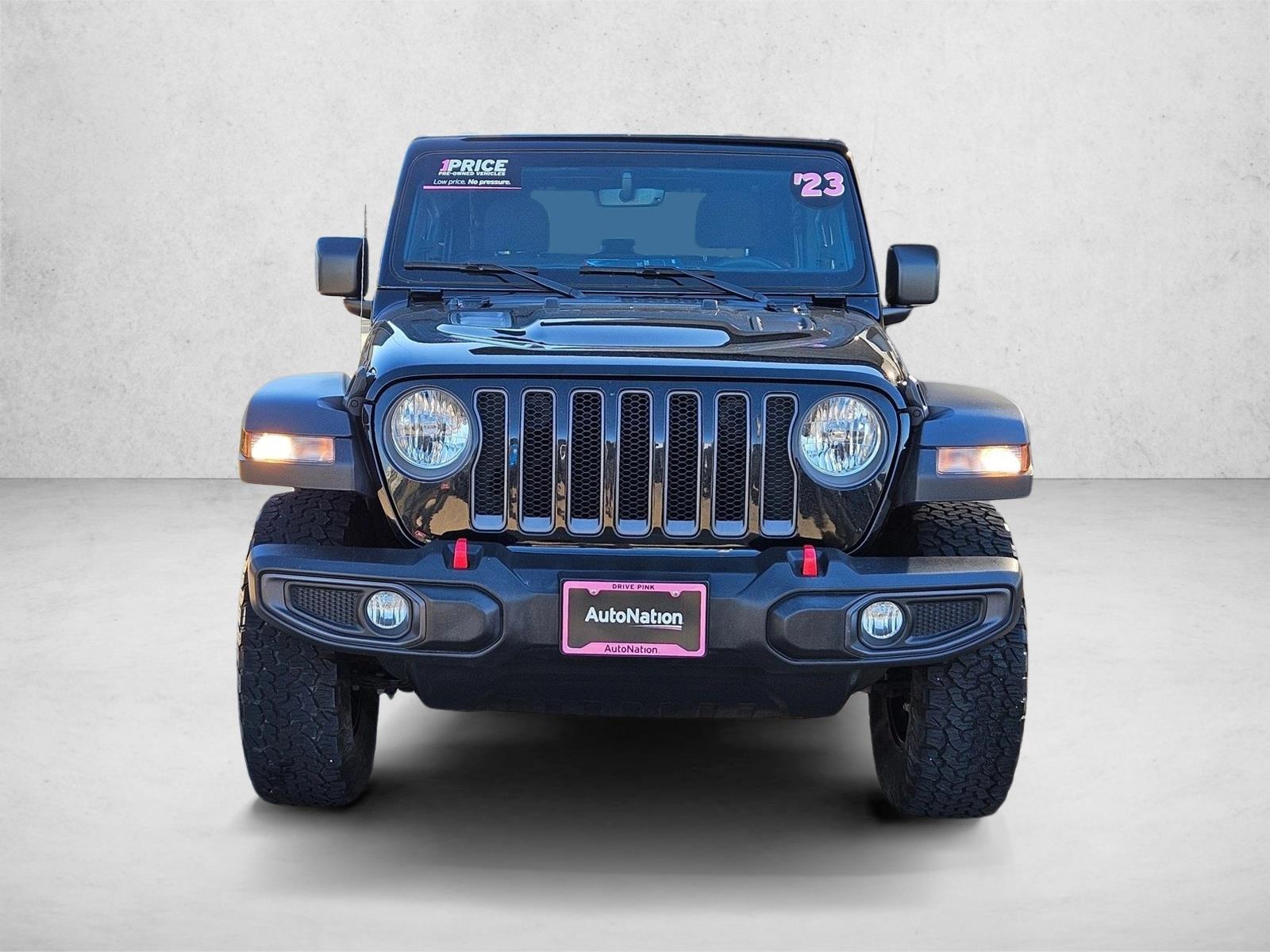 2023 Jeep Wrangler Rubicon photo 2