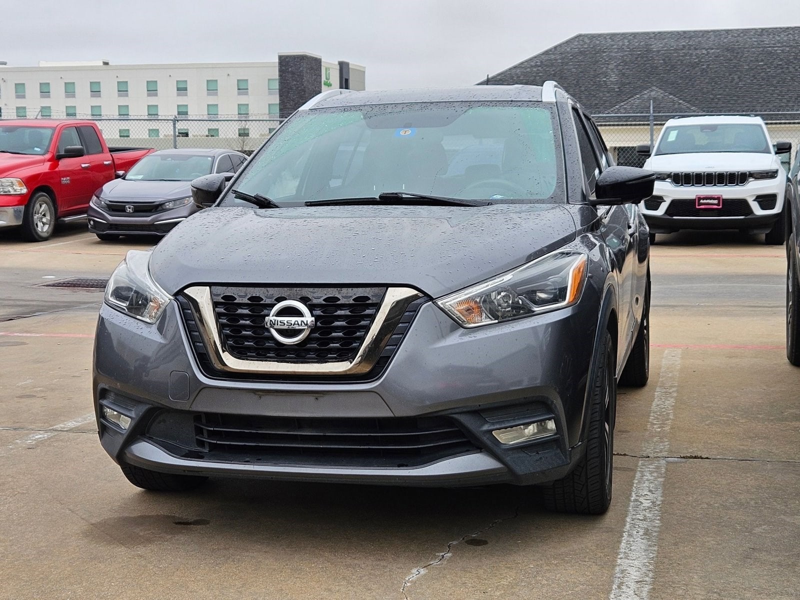 2019 Nissan Kicks SR
